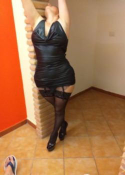 APPENA ARRIVATA A VICENZA ๐๐๐BELLA DONNA, MATURA MA GIOVANILE, SUPER ARRAPANTE E SEXY, ESPERTA E APERTA PER OGNI PRELIMINARE,