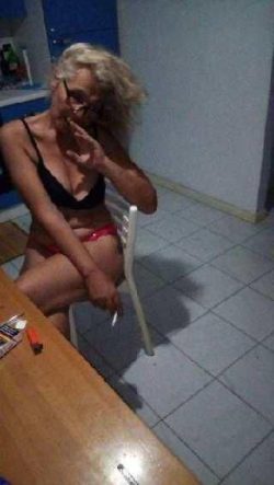 PORTO SAN GIORGIO!!!MILF ITALIANA BIONDA 49enne